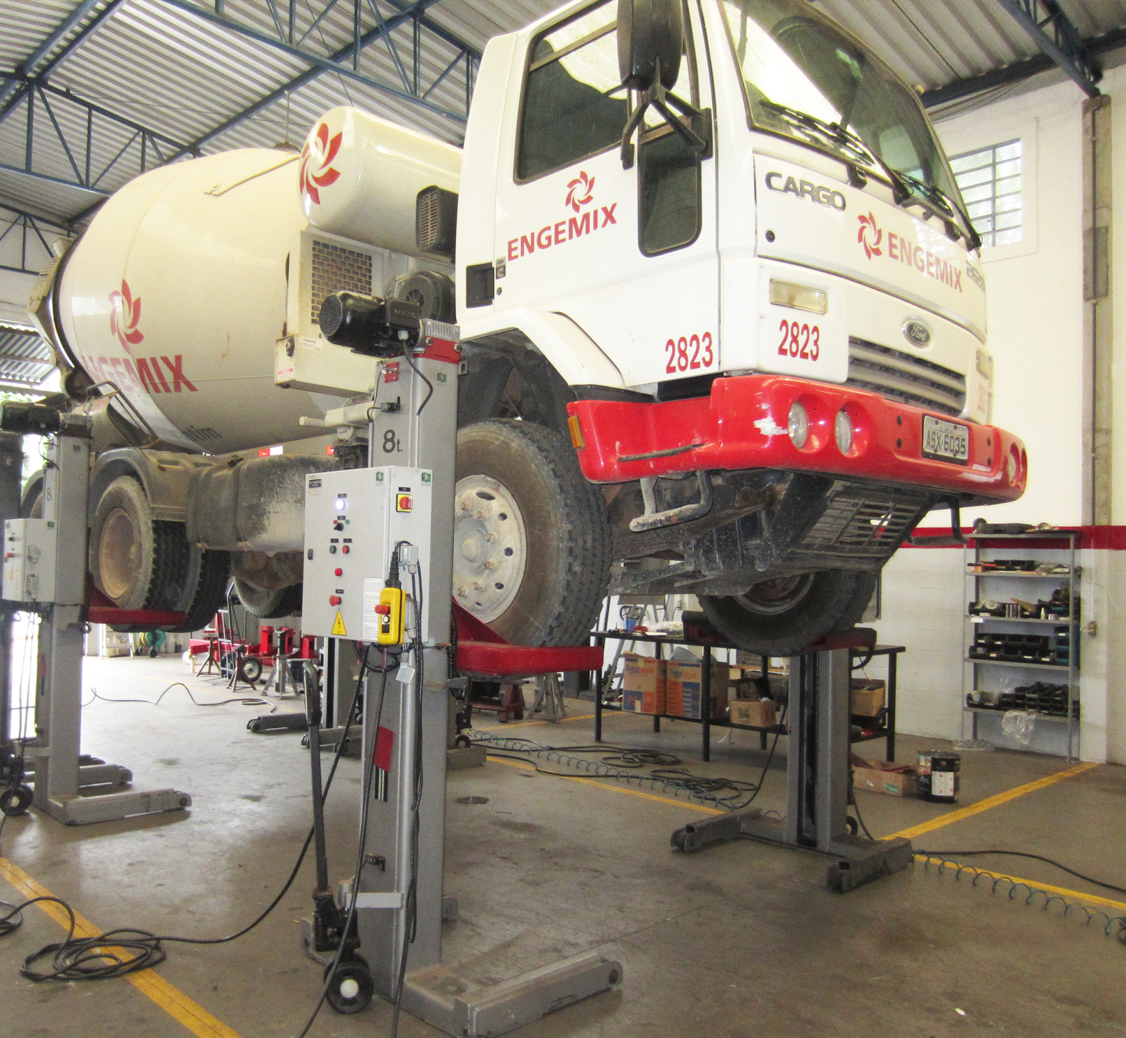 elevadores para caminhão