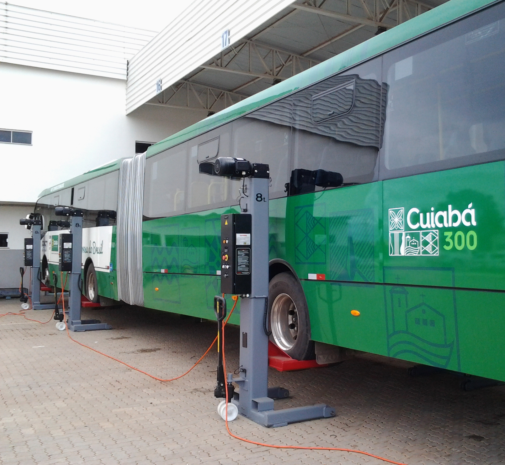 elevadores saffer para caminhão e onibus